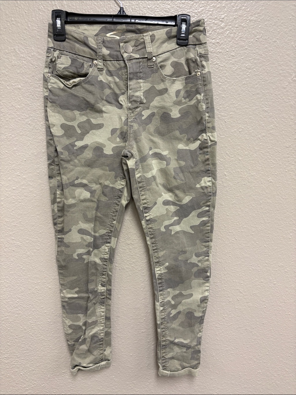 Ladies Camo Stretch Skinny Pants - Green Camo